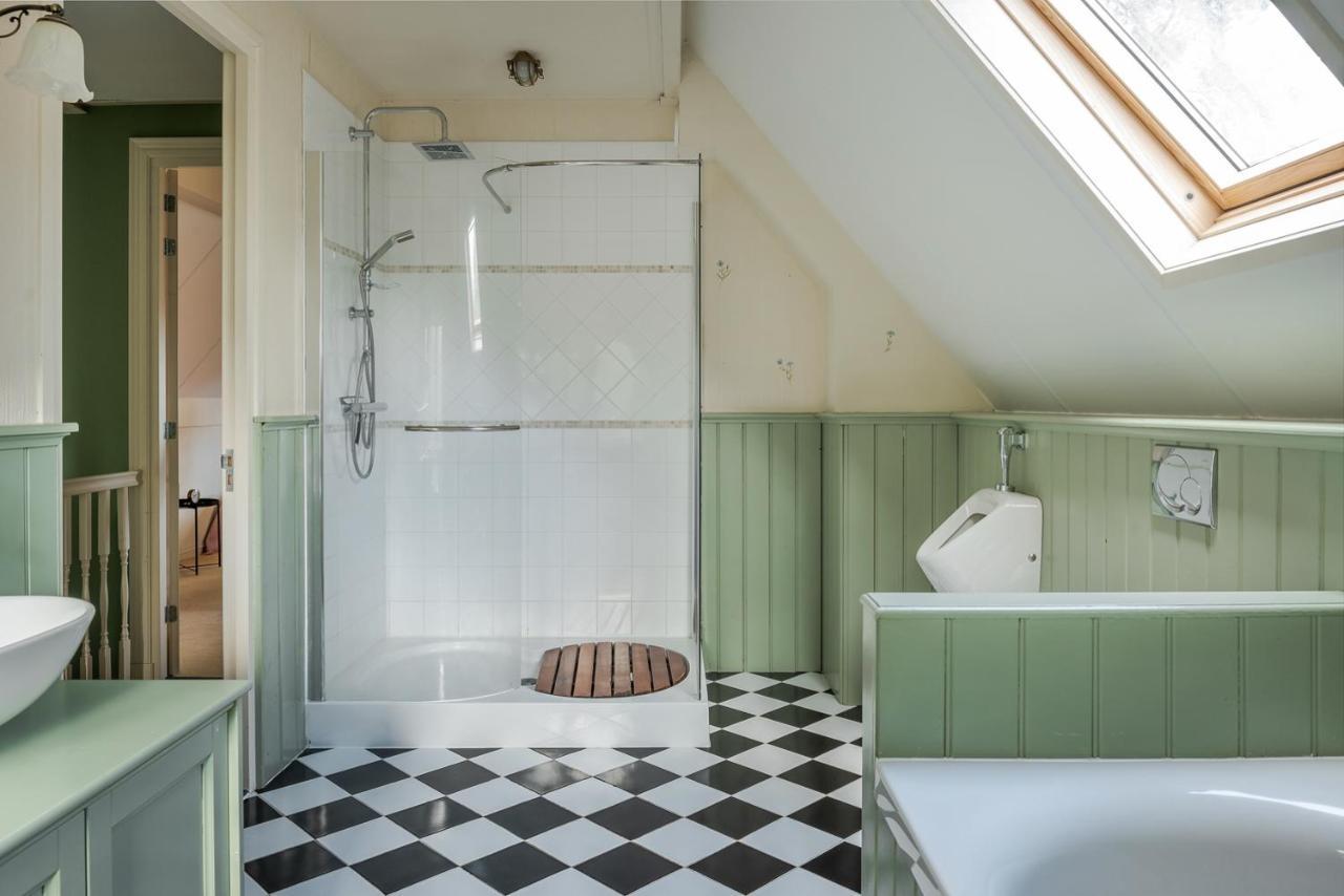 Beautiful English Villa With Hottub Zuidwolde  Exterior foto